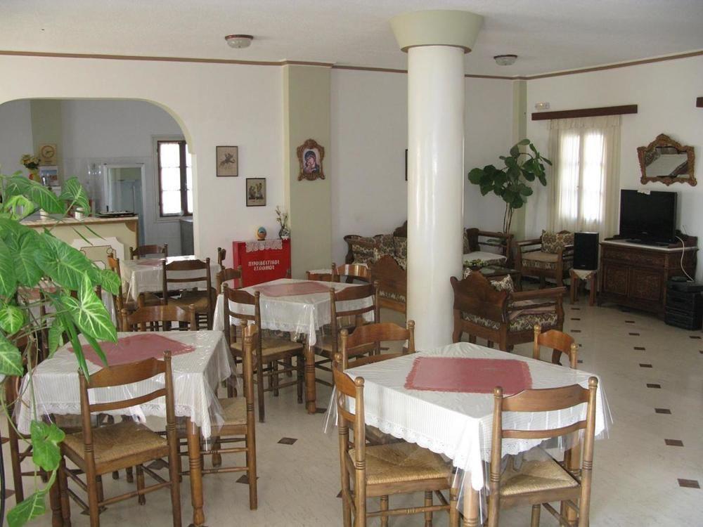 Hotel Adonis (Adults Only) Kamári Exterior foto