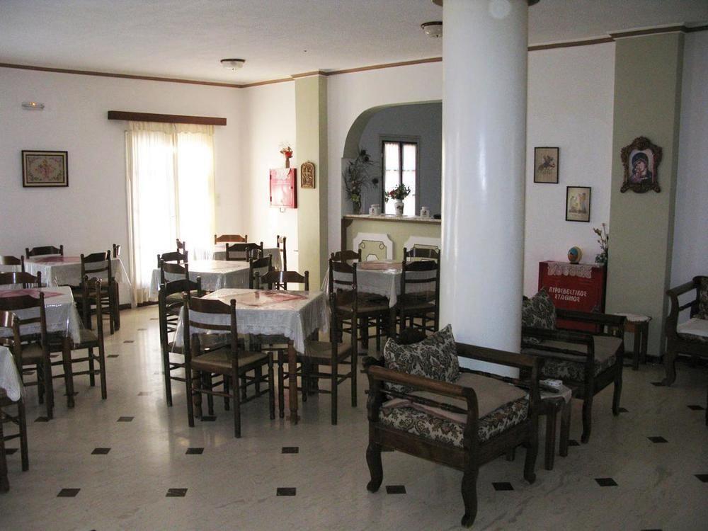 Hotel Adonis (Adults Only) Kamári Exterior foto