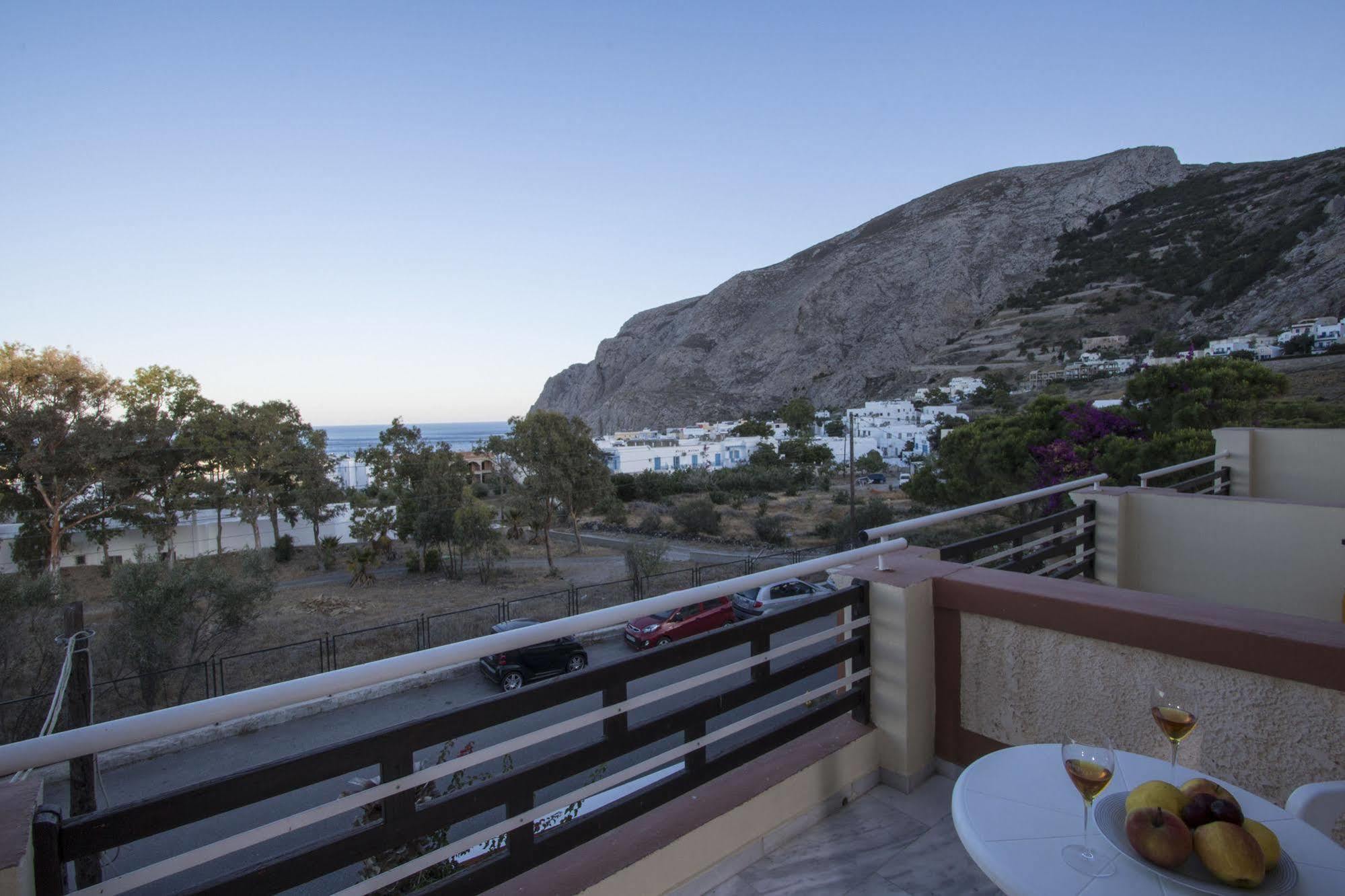 Hotel Adonis (Adults Only) Kamári Exterior foto