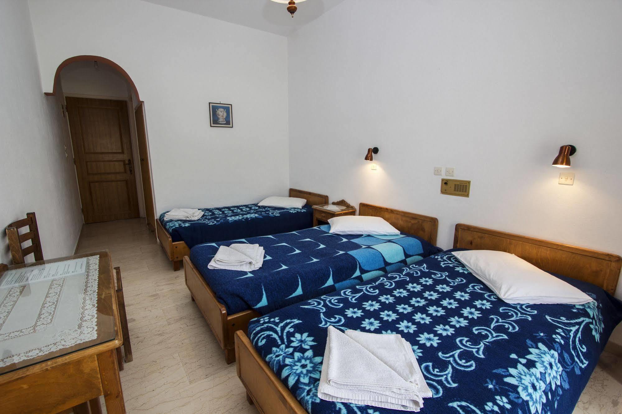 Hotel Adonis (Adults Only) Kamári Exterior foto