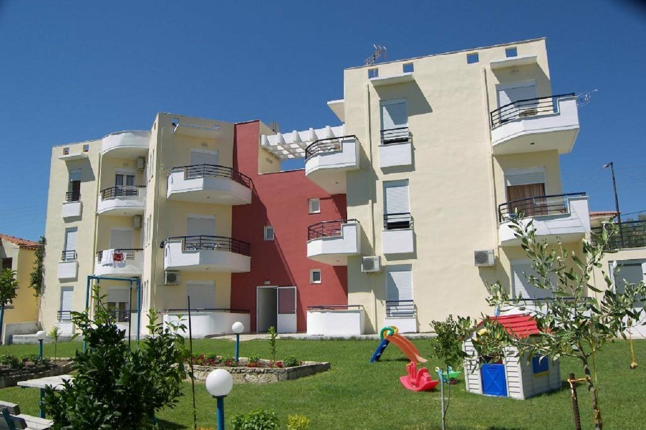 Hotel Adonis (Adults Only) Kamári Exterior foto